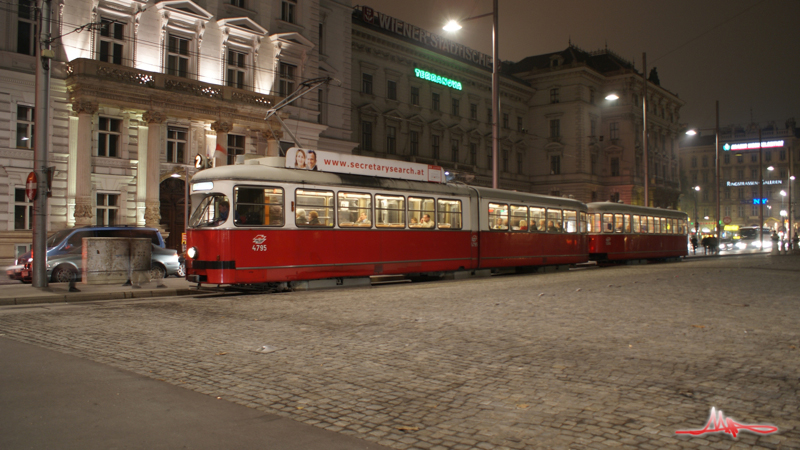 2009/11/21 | 2 (Schwarzenbergplatz-Karlsplatz) | Ablenkung zum Karlsplatz 03