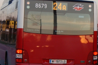 8679 mit "neuem" Logo