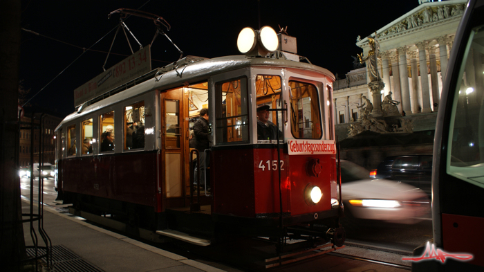 2009/11/28 | Stadiongasse, Parlament | M1 4152