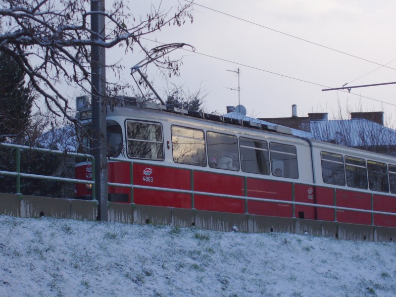 E2 4063 auf Linie 60