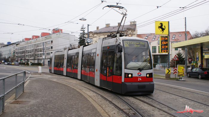 2009/12/13 | 62 (Hofwiesengasse) | 24 mit neuem WL-Emblem