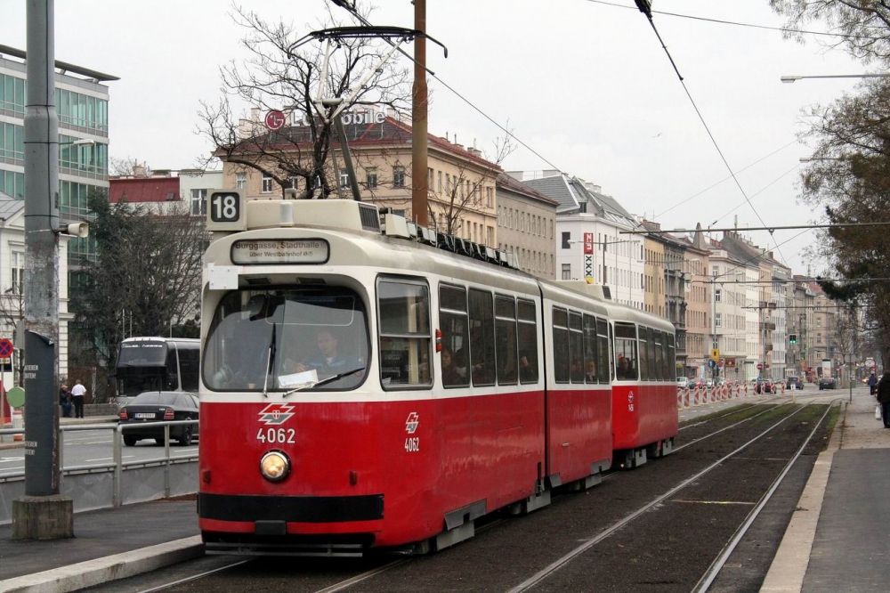 4062+1456