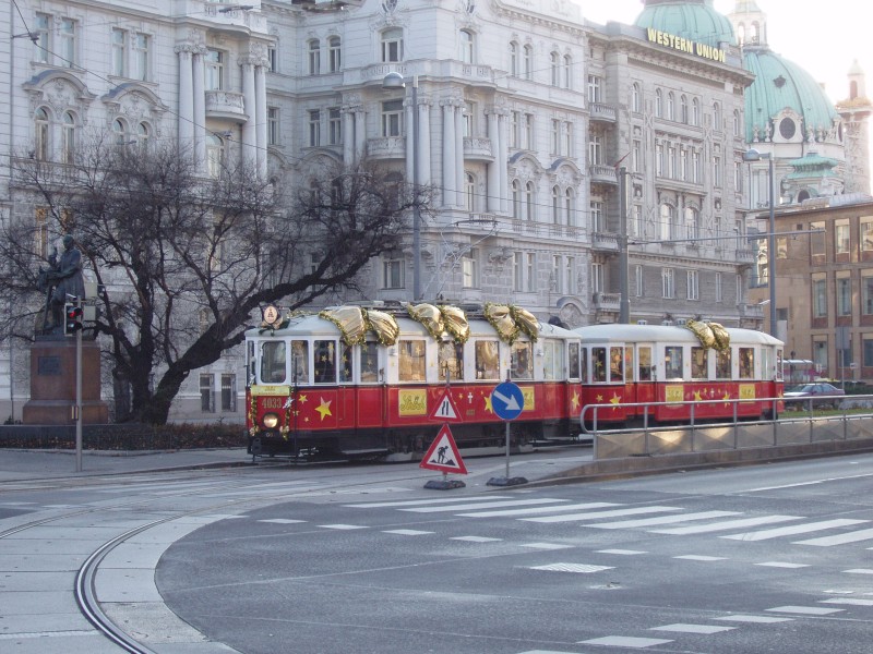 M 4033 + m3 5356 als Ströck Weihnachtsbim