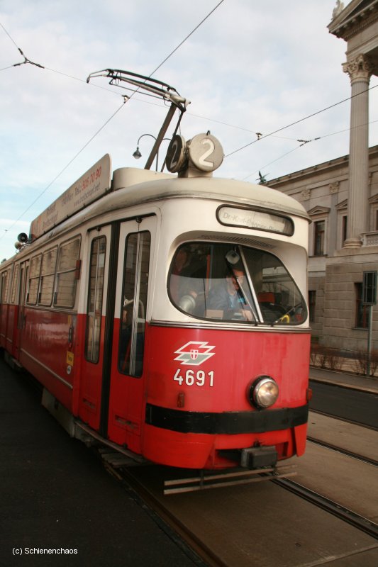 Reichsratsstraße 1 10
