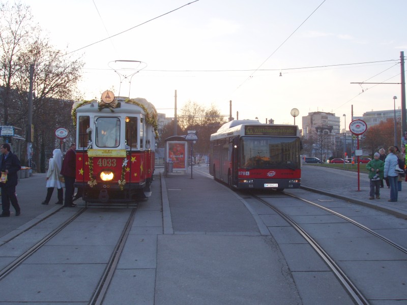 M 4033 + m3 4356 als Ströck Weihnachtsbim