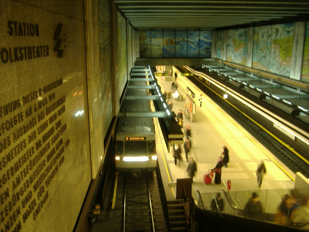 U3