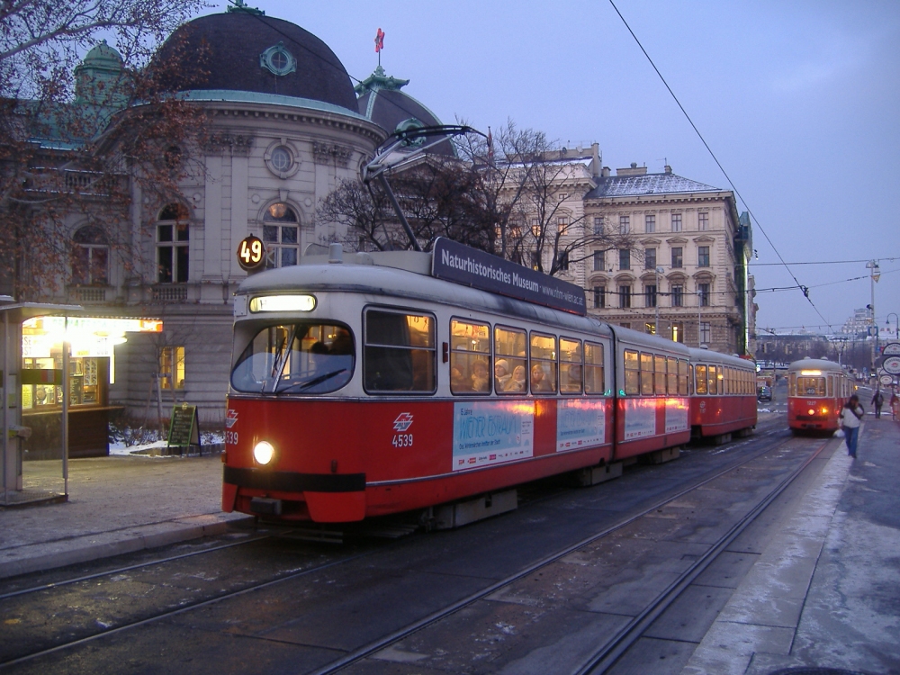 4539 - Linie 49