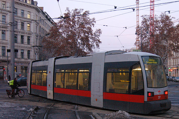 1er-Umleitung über Schwarzenbergplatz - Bild 02