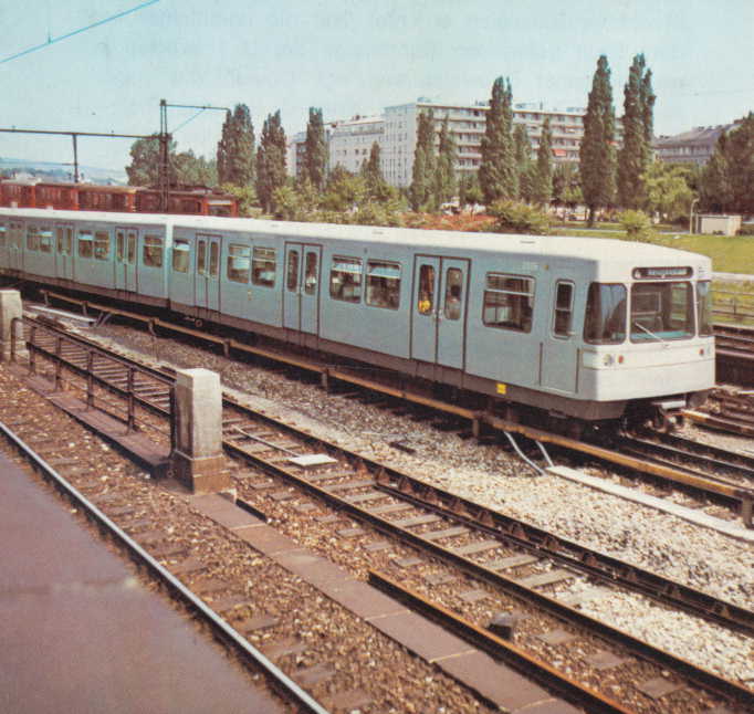 U-Bahn-Bauinfo 1976 - Friedensbrücke.jpg