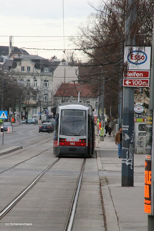 B 682