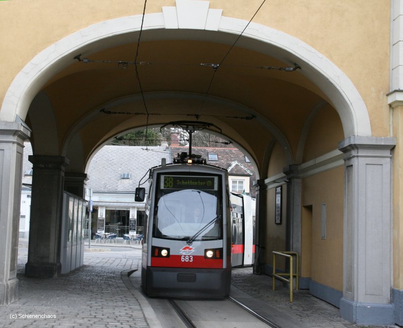 B 683