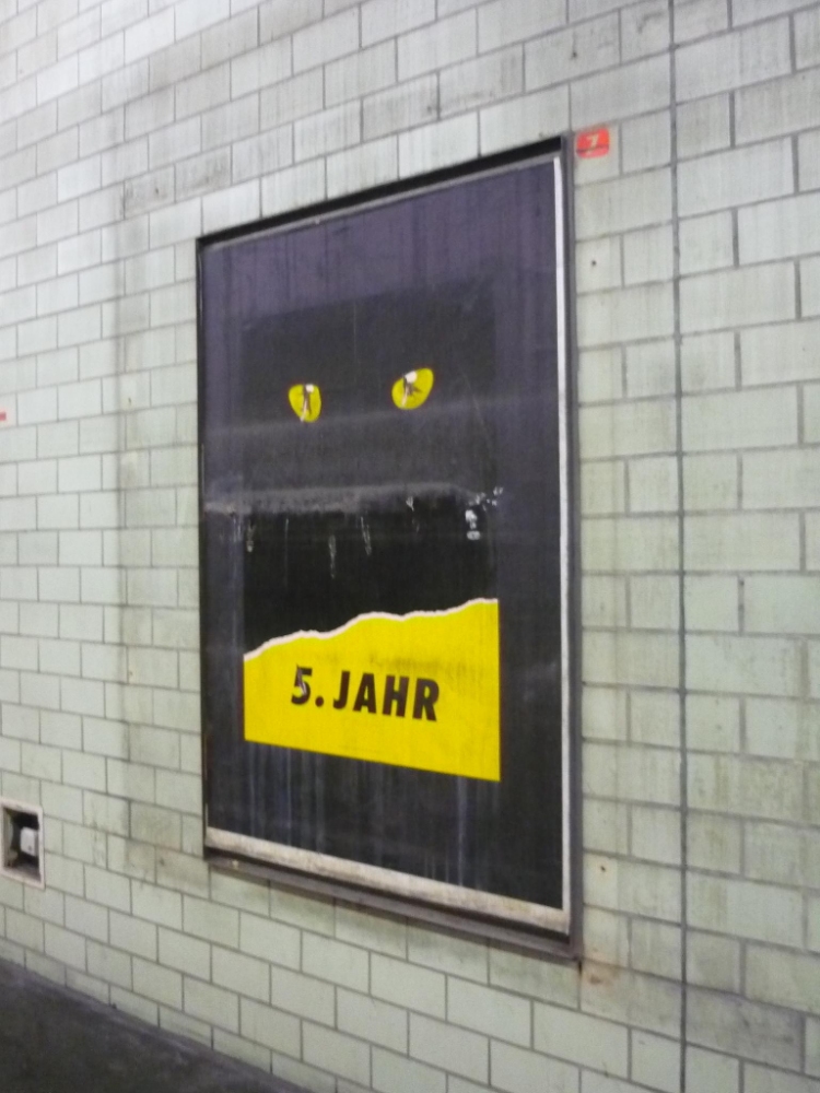 Laurenzgasse_Plakate_Cats_1987_04-05-2010 2