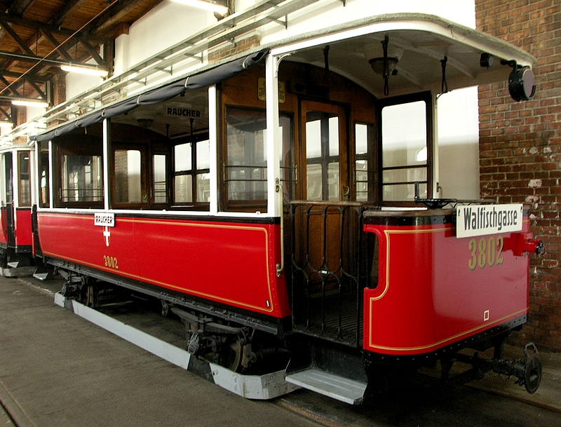 u2 - 3802 - 002