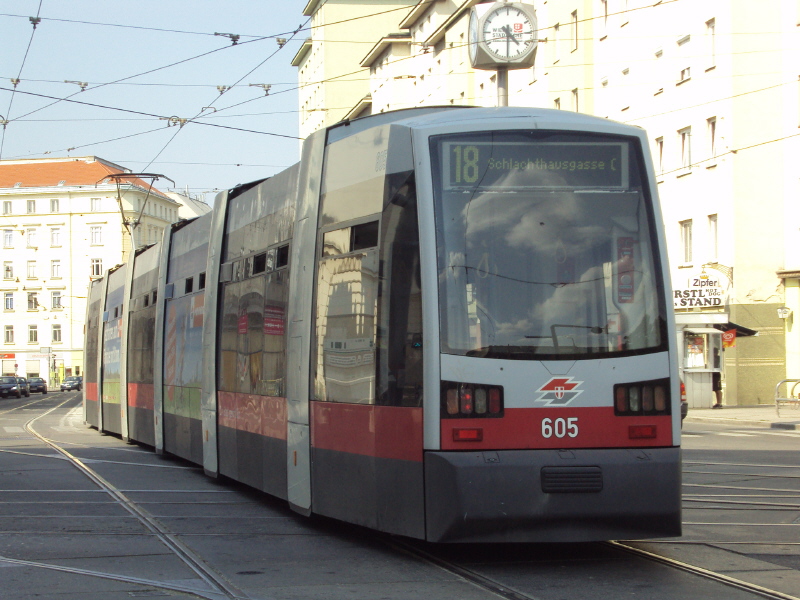 B 605 (Heck) - Linie 18