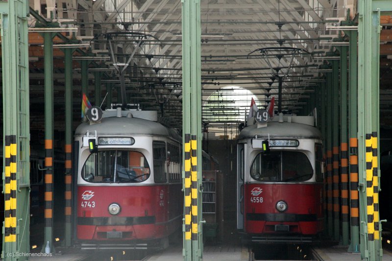 4558 & 4743