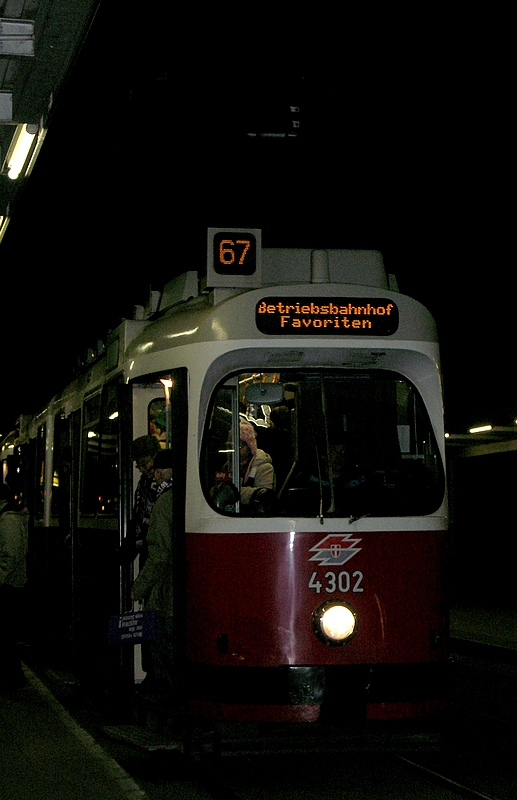 E2 - 4302 - 002