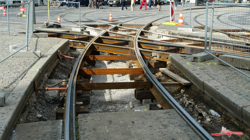 2010/08/14 | Gleisbauarbeiten im Bereich des Schwarzenbergplatzes - Bild 02