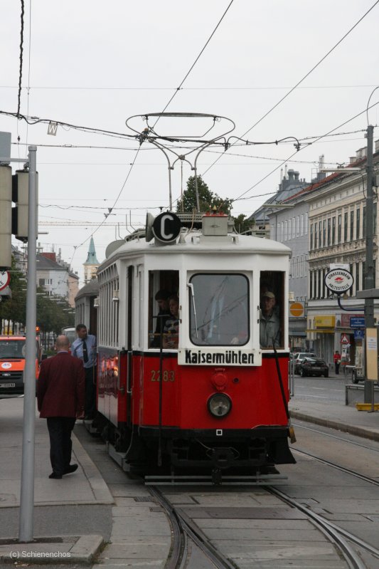 8 9