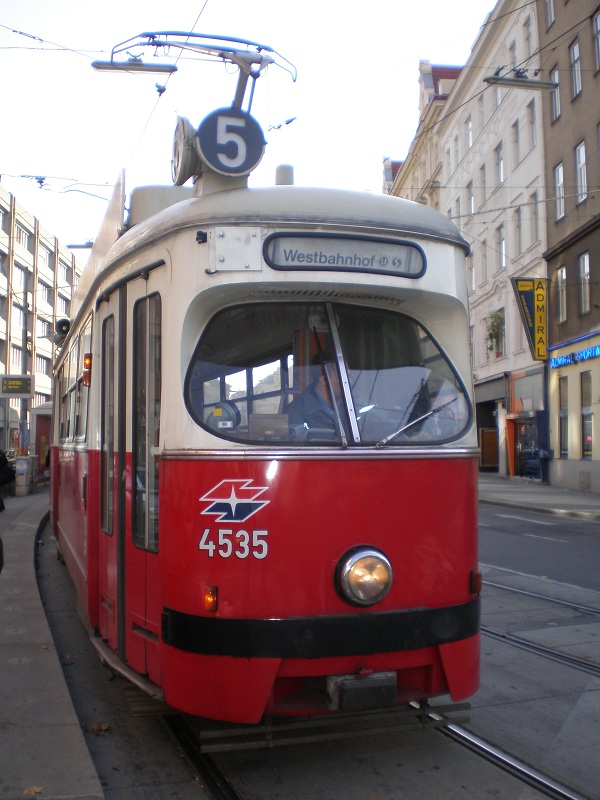 Linie 5 Richtung Nußdorfer Str. 2