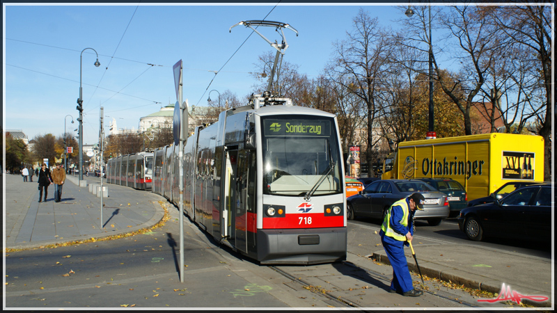 2010/11/05 | Liegengebliebener 718 (davor auf Linie 1 unterwegs)