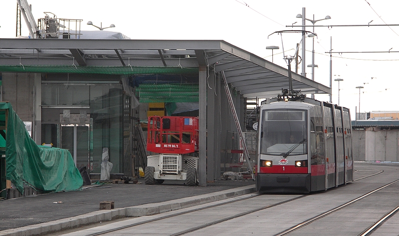 Südtiroler Platz - 003