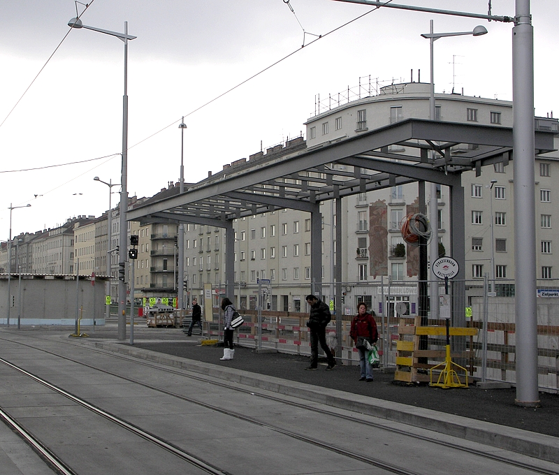 Südtiroler Platz - 002