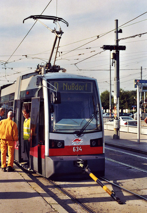 Untauglicher B 634 auf Linie D