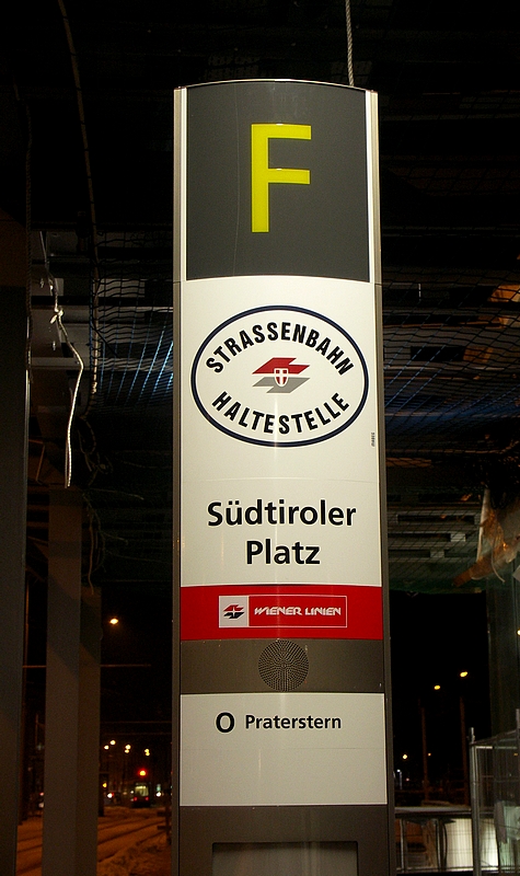 Südtiroler Platz - 023