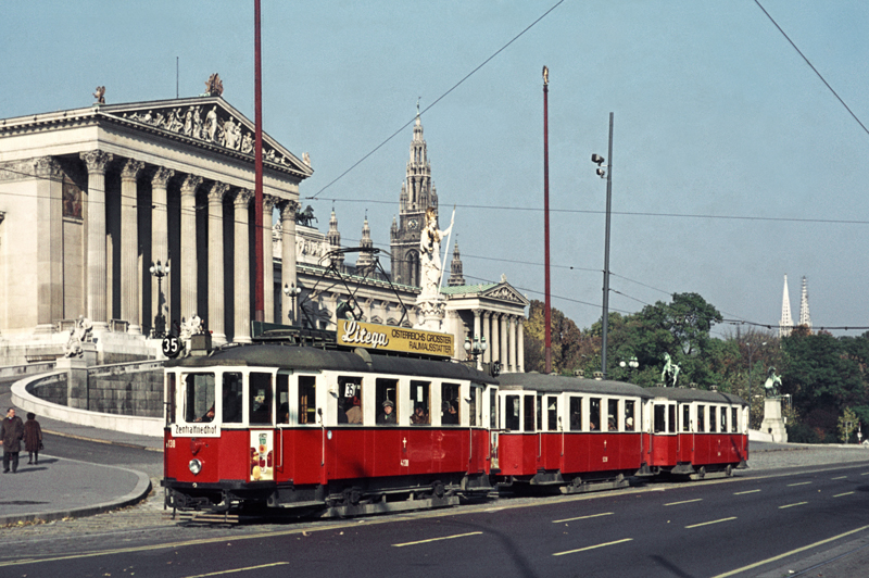 4138+2 BW 35 Parlament 01.11.74.jpg