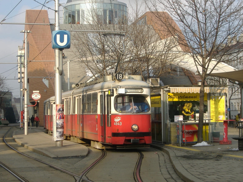 4543 - Linie 18