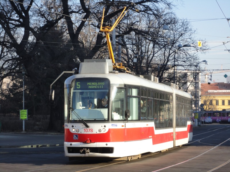 VarioLF2R 1078 - Linie 5