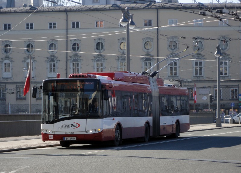 Solaris Trollino 18 303 - Linie 1