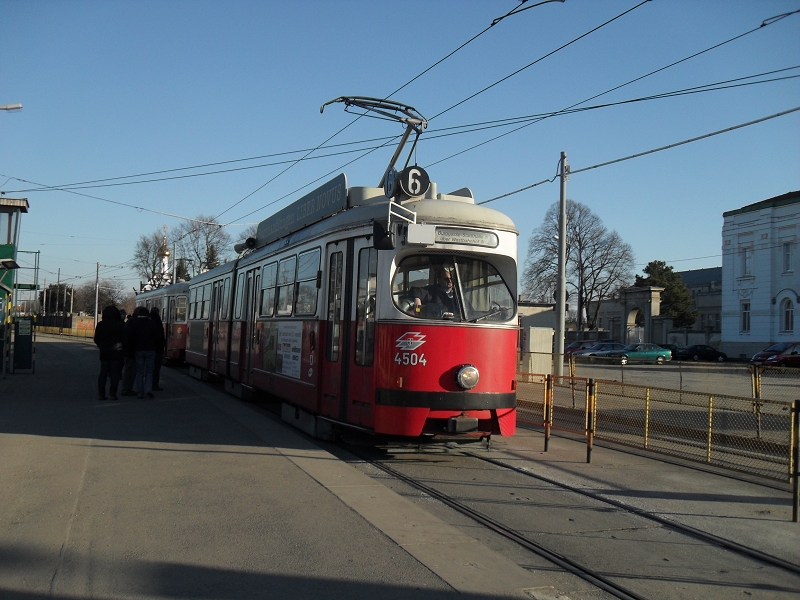 E1 4504 auf Linie 6 (Zentrl. Friedhof 2.Tor) -> Burggasse