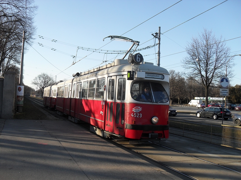 E1 4523 auf Linie 6 (Zentrl. Friedhof 2.Tor) -> 3.Tor