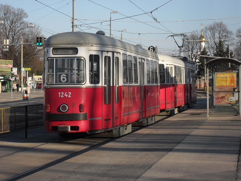 C3 1242 auf Linie 6 (Zentrl. Friedhof 2.Tor) -> 3.Tor