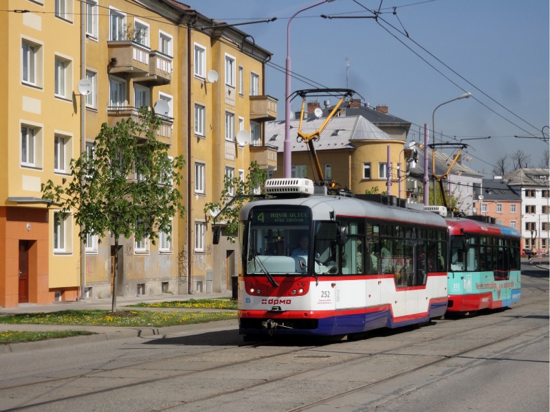 VarioLF 252+253 - Linie 4