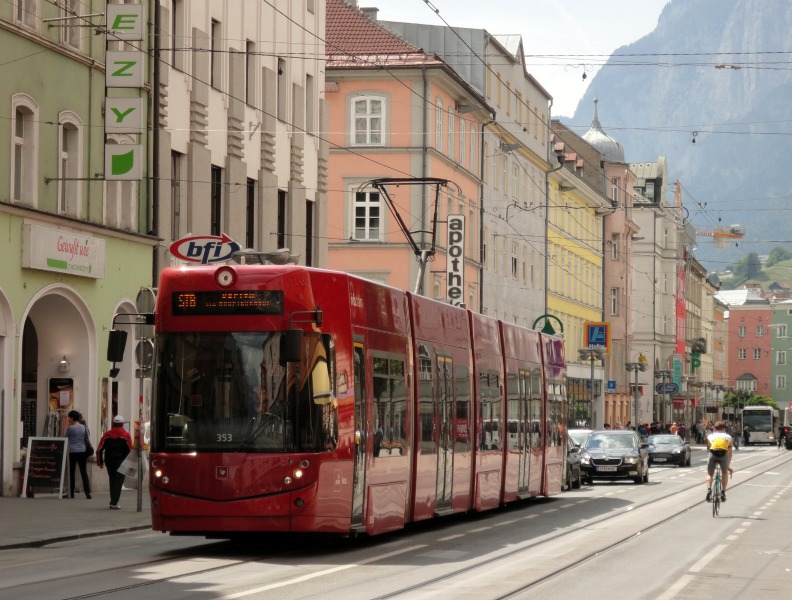Flexity Outlook 353 - Linie STB
