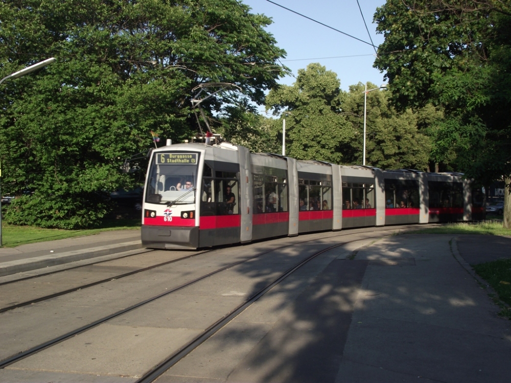 ULF 610 - Linie 6