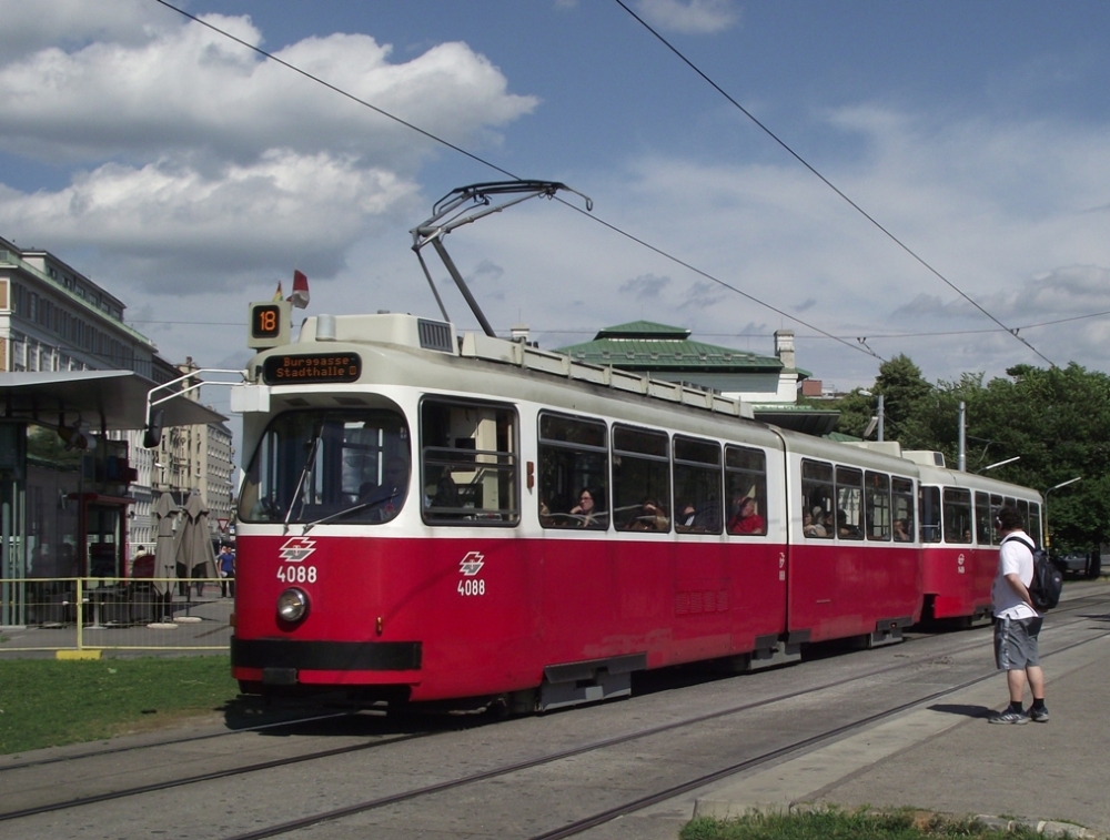 4088 - Linie 18