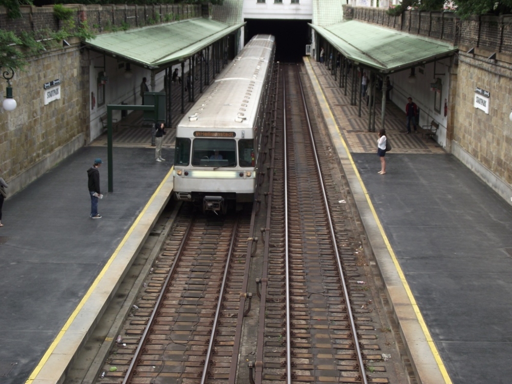 U4