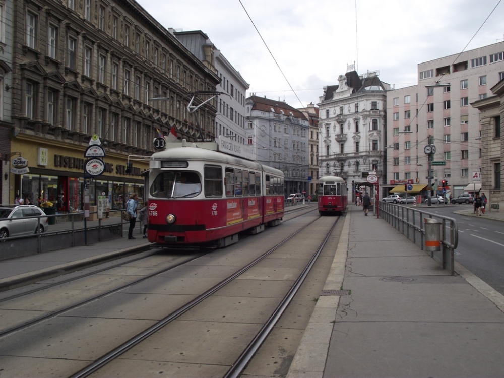 4786 - Linie 33