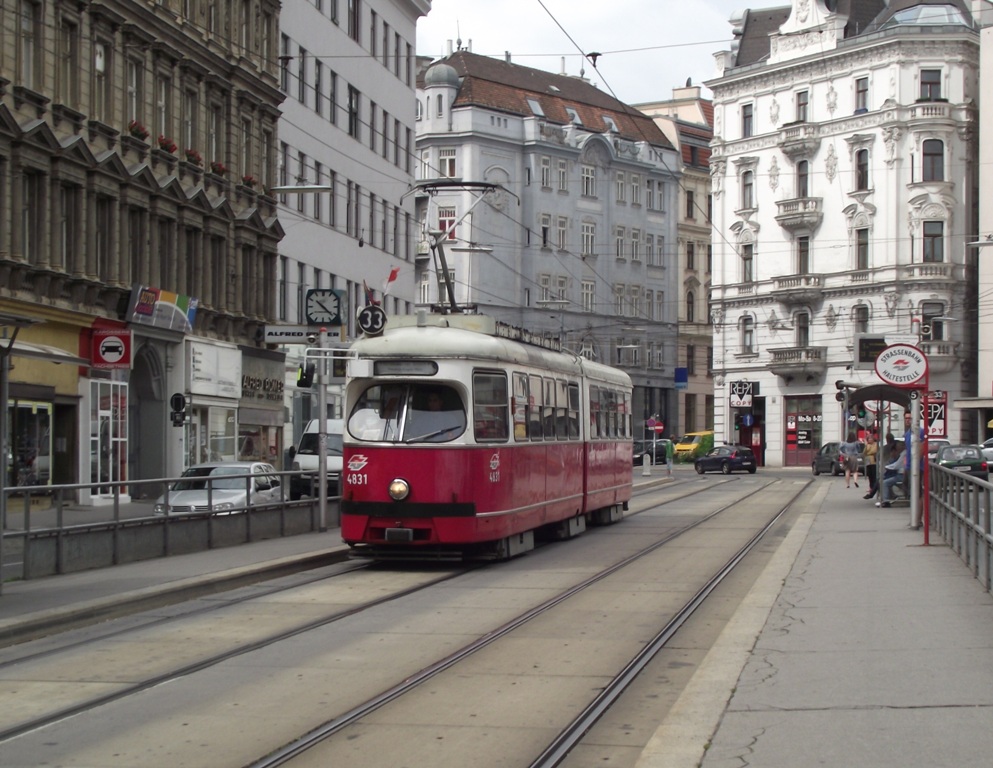 4831 - Linie 33