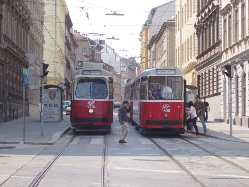 E2 4018 auf Linie 40 und c5 1430 auf Linie 41