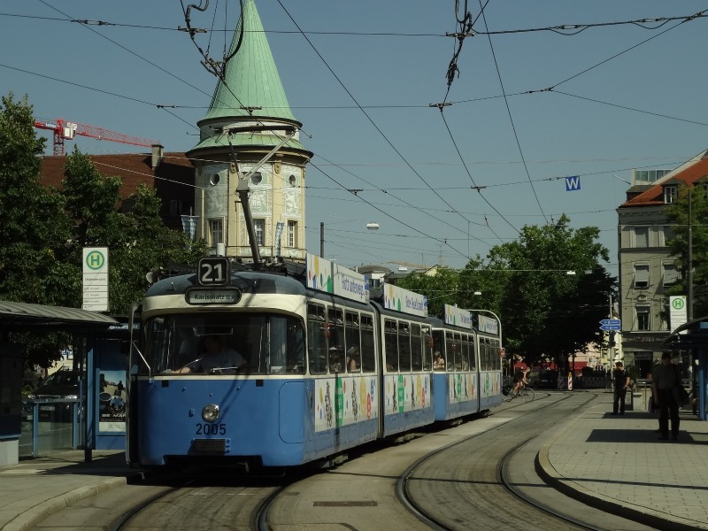 P3.16 3005 + p3.17 2005 - Linie 21