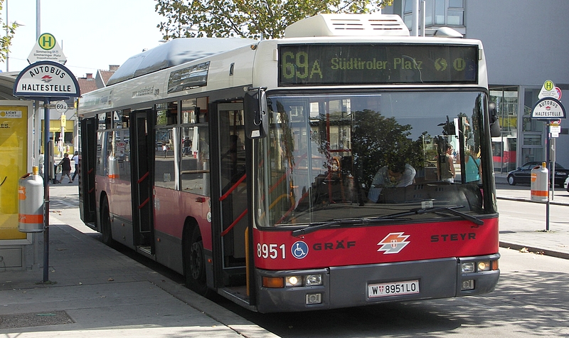 NL 205 M12 - 8951 - 004
