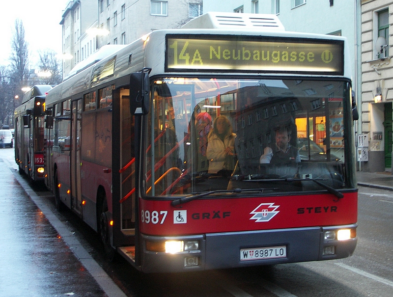 NL 205 M12 - 8987 - 002