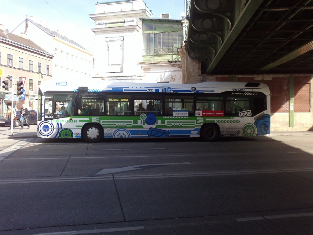 Volvo 7700 Hybrid (8600) auf Linie 57A