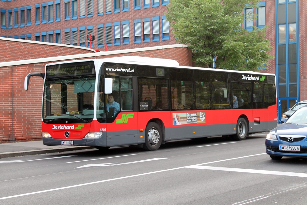 R8705