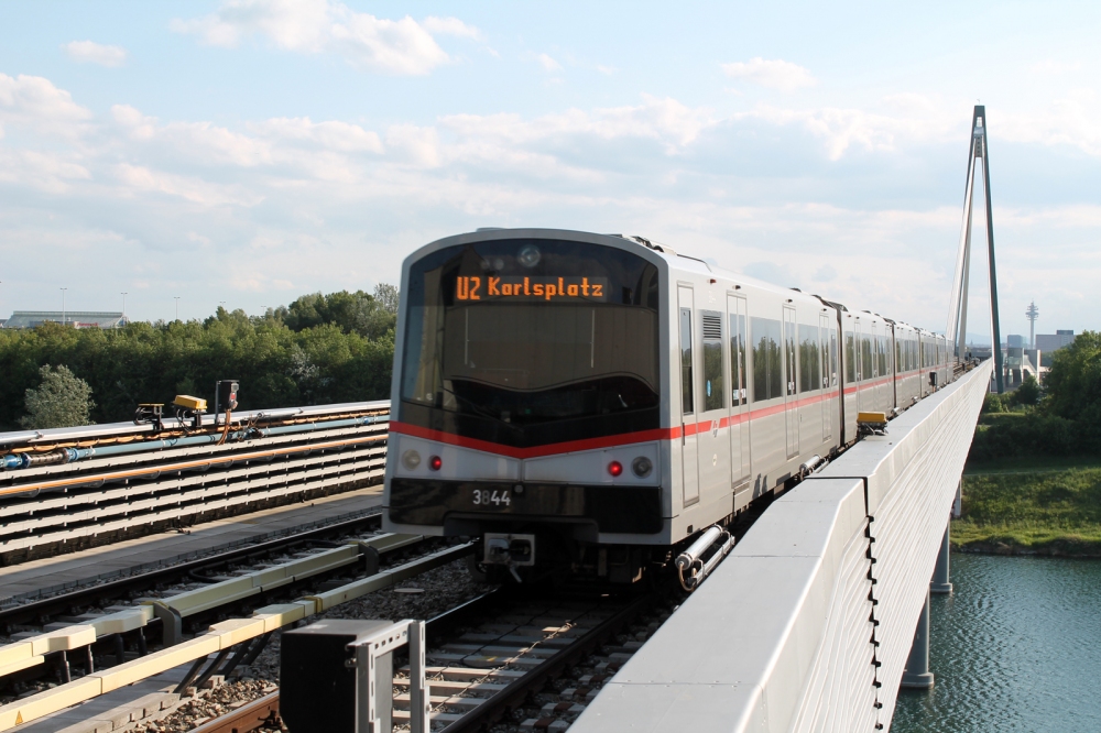 3844/3843