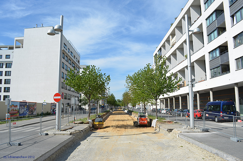 2012-05-18 _ Bauarbeiten Linie 25neu Tokiostraße